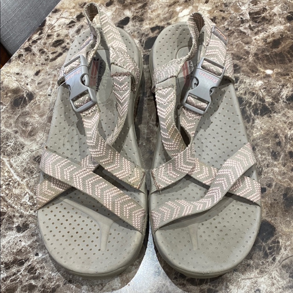 Skechers Gray Sport Sandals with Adjustable Straps and Textured Sole
